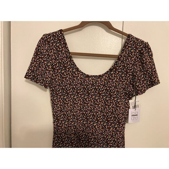 La La Land Mini Dress Medium Black Mauve Floral Print NWT Off Shoulder Empire - Picture 2 of 7